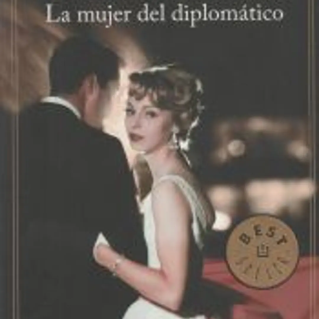 La mujer del diplomático 1