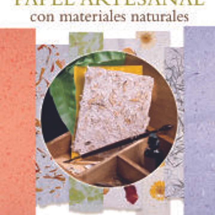 Papel artesanal con materiales naturales 1