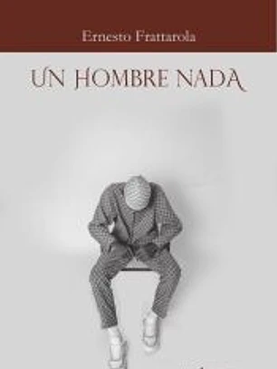 Un hombre nada