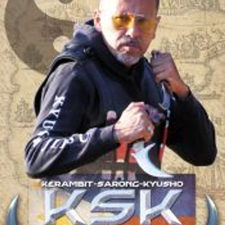 KERAMBIT, SARONG Y KYUSHO. LA TERNA PERFECTA 1