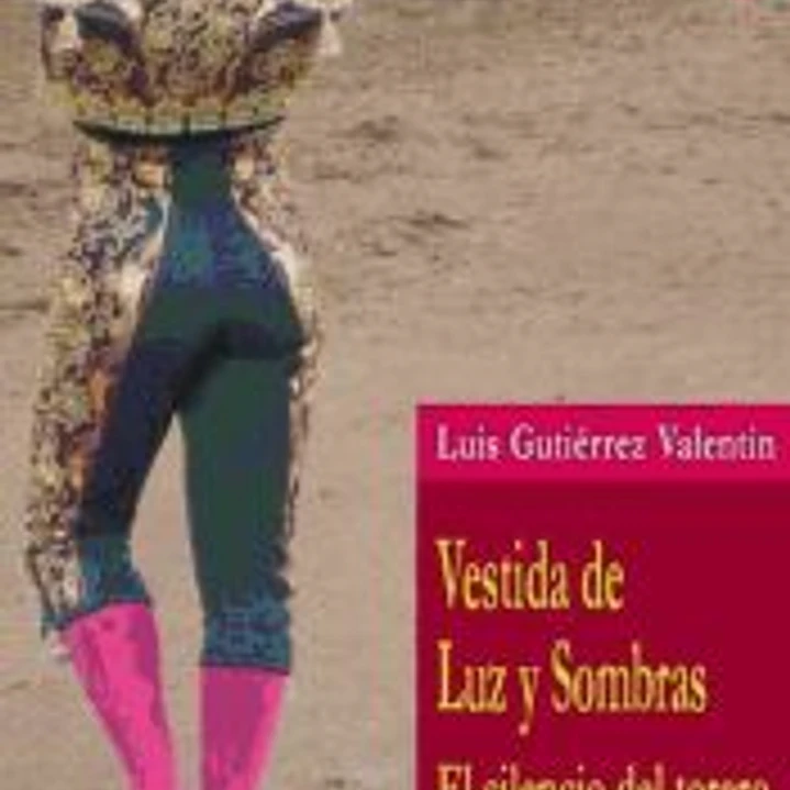 Vestida de luz y sombras 1
