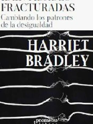 IDENTIDADES FRACTURADAS