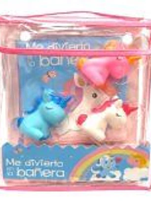 Me divierto en la bañera. Unicornios