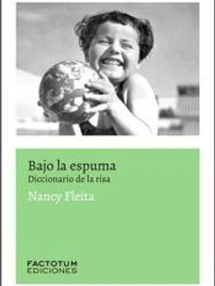 BAJO LA ESPUMA