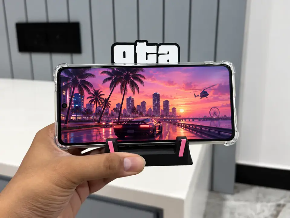 Soporte para telefono al estilo GTA 1