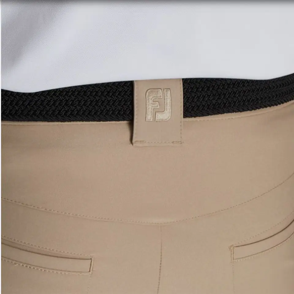Tour Pant Khaki Hombre 4