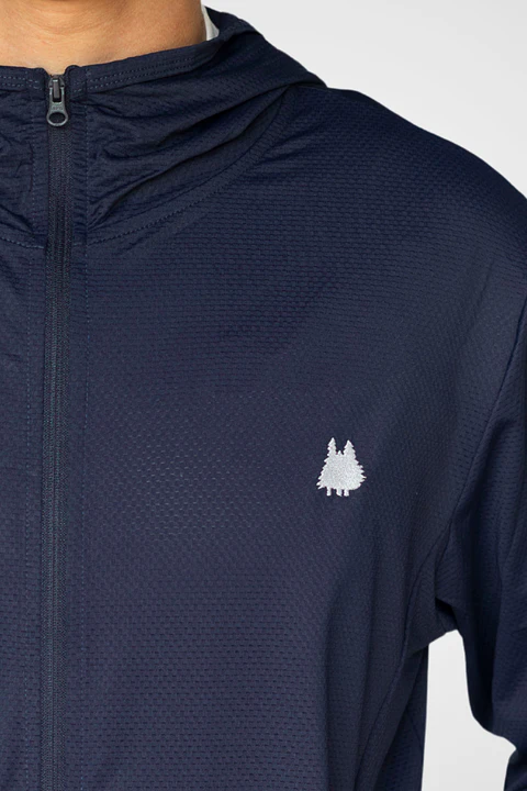 Polerón de golf microperforado con capucha – Hombre