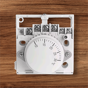 Termostato mecánico o análogo.