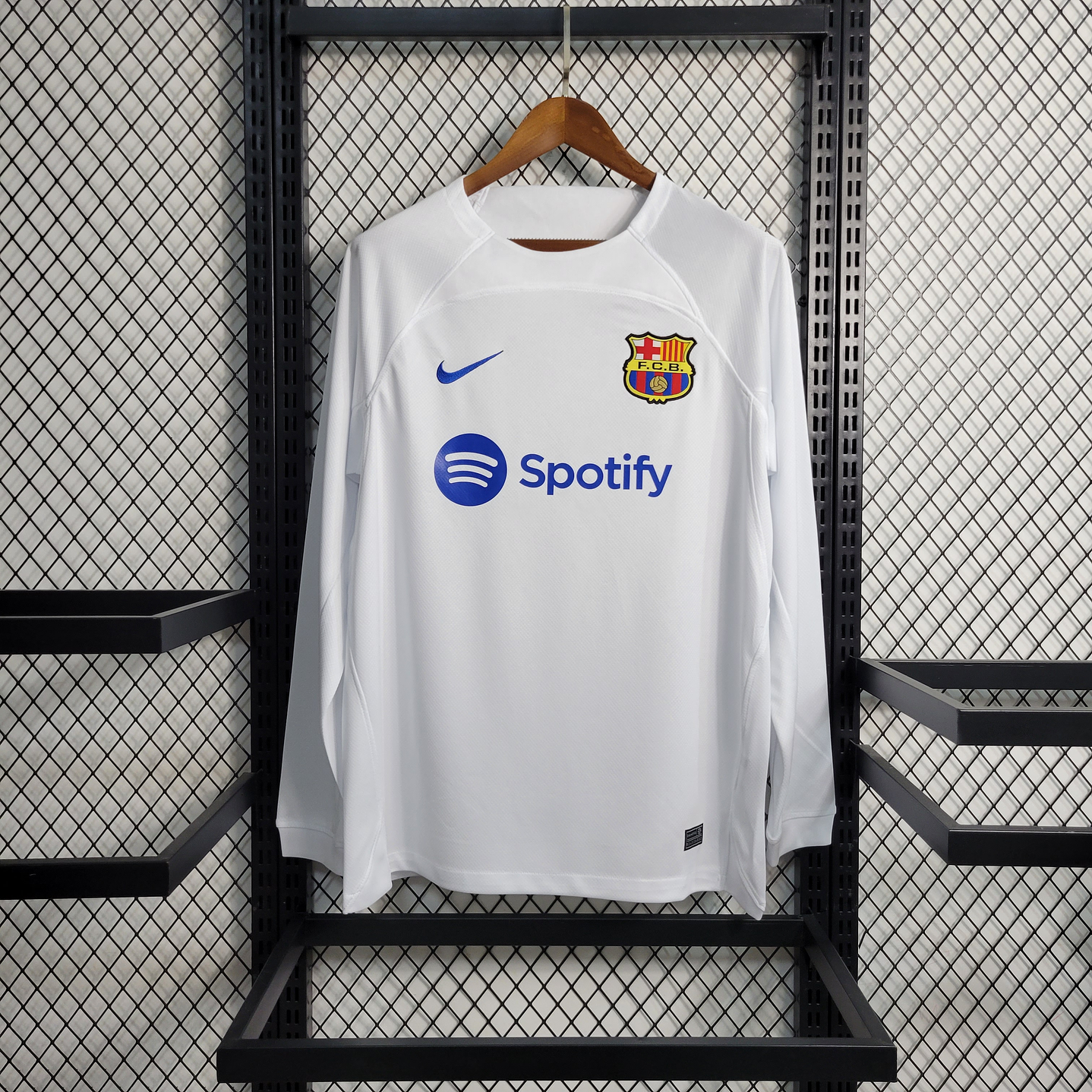 BARCELONA AWAY 23-24 MANGA LONGA 1