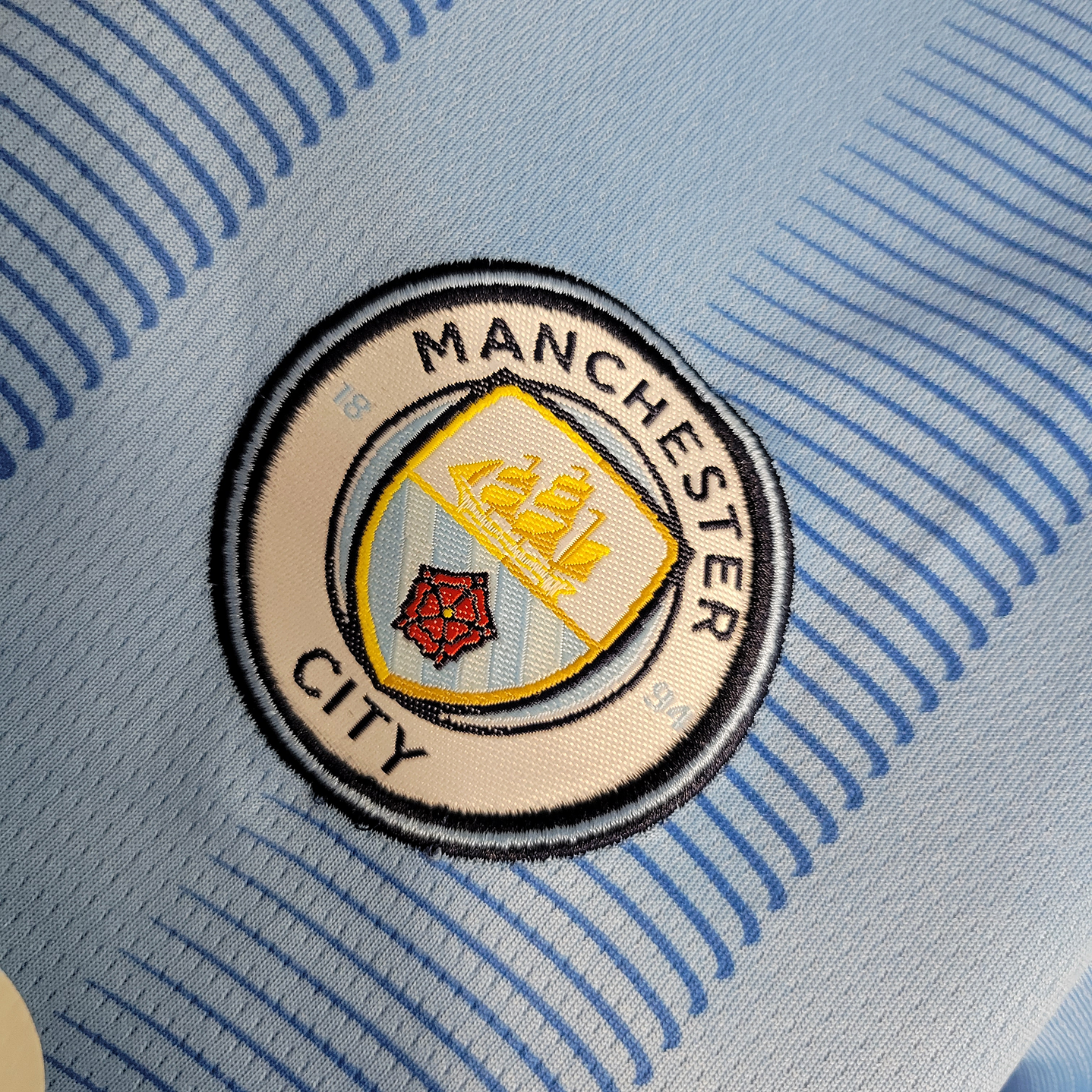 KIT CRIANÇA MANCHESTER  CITY HOME 23-24 2