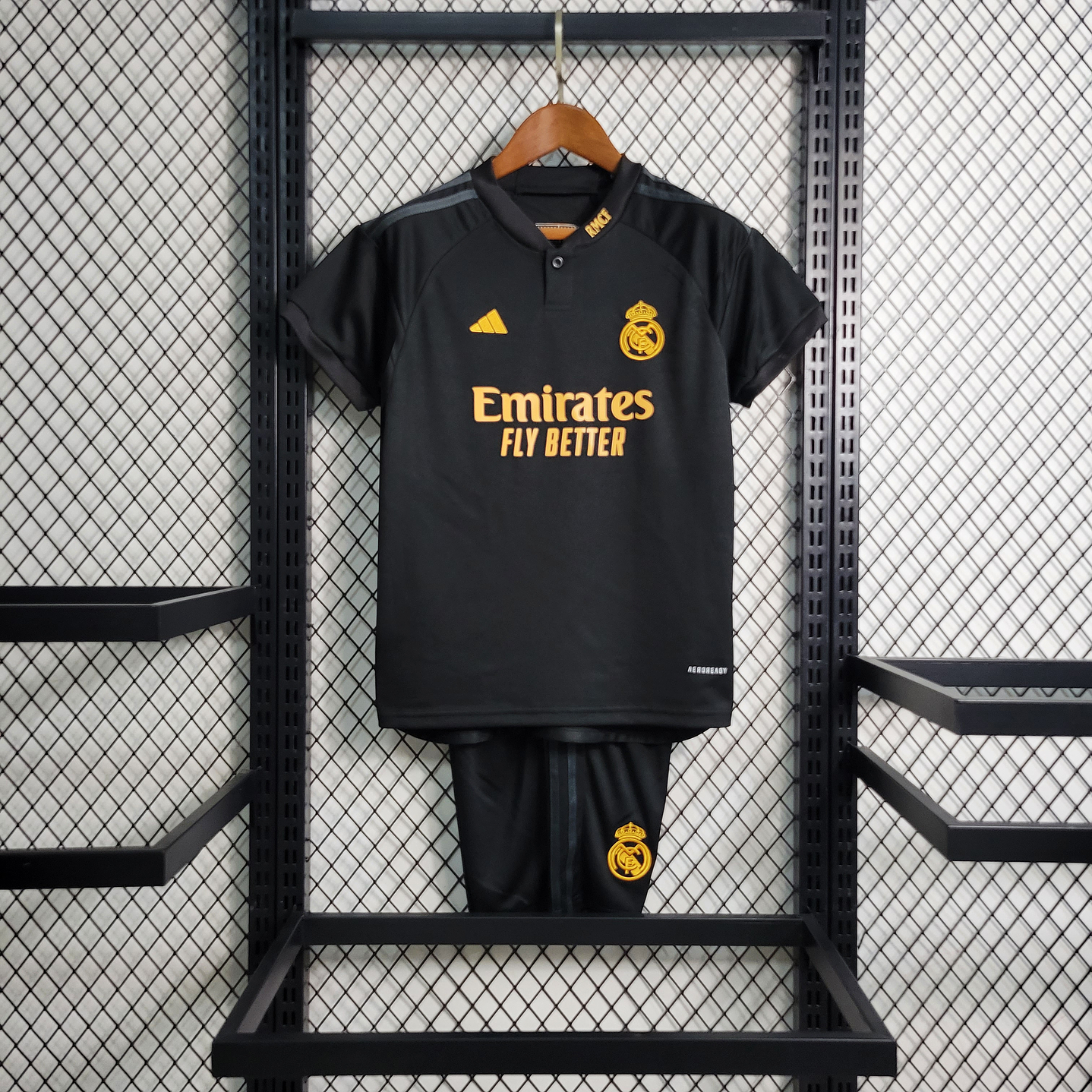 KIT CRIANÇA REAL MADRID THIRD 23-24 1