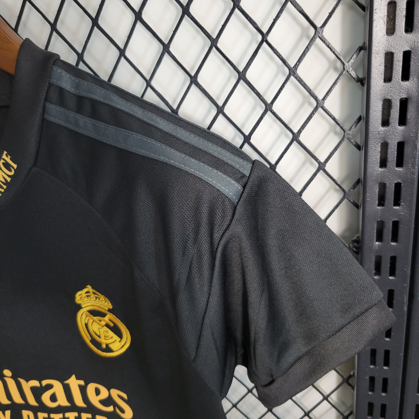 KIT CRIANÇA REAL MADRID THIRD 23-24 6