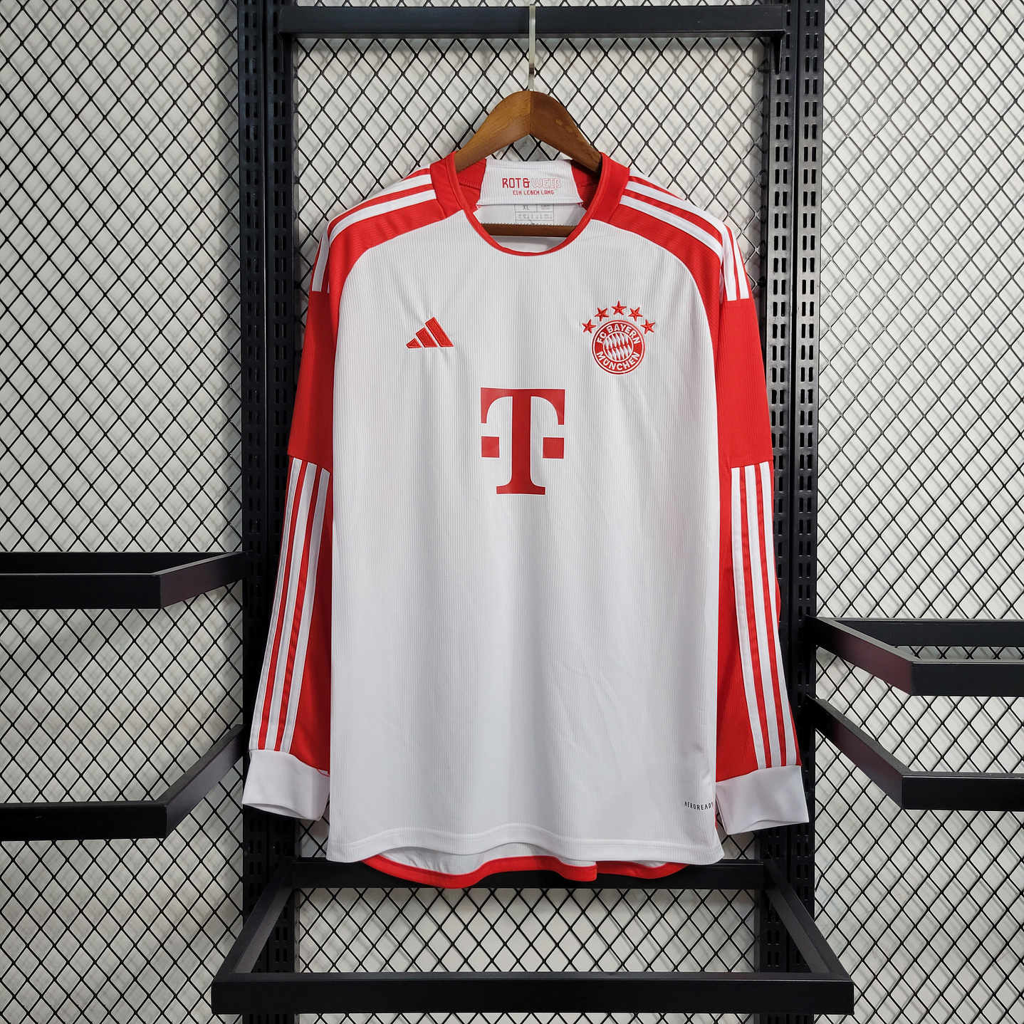 BAYERN HOME 23-24 MANGA LONGA  1