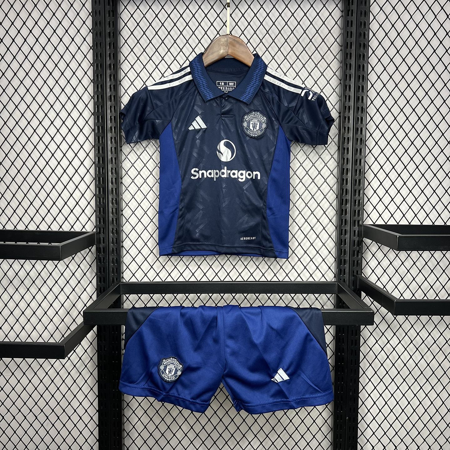 Kit Criança Manchester United Away 24/25 - Azul 1