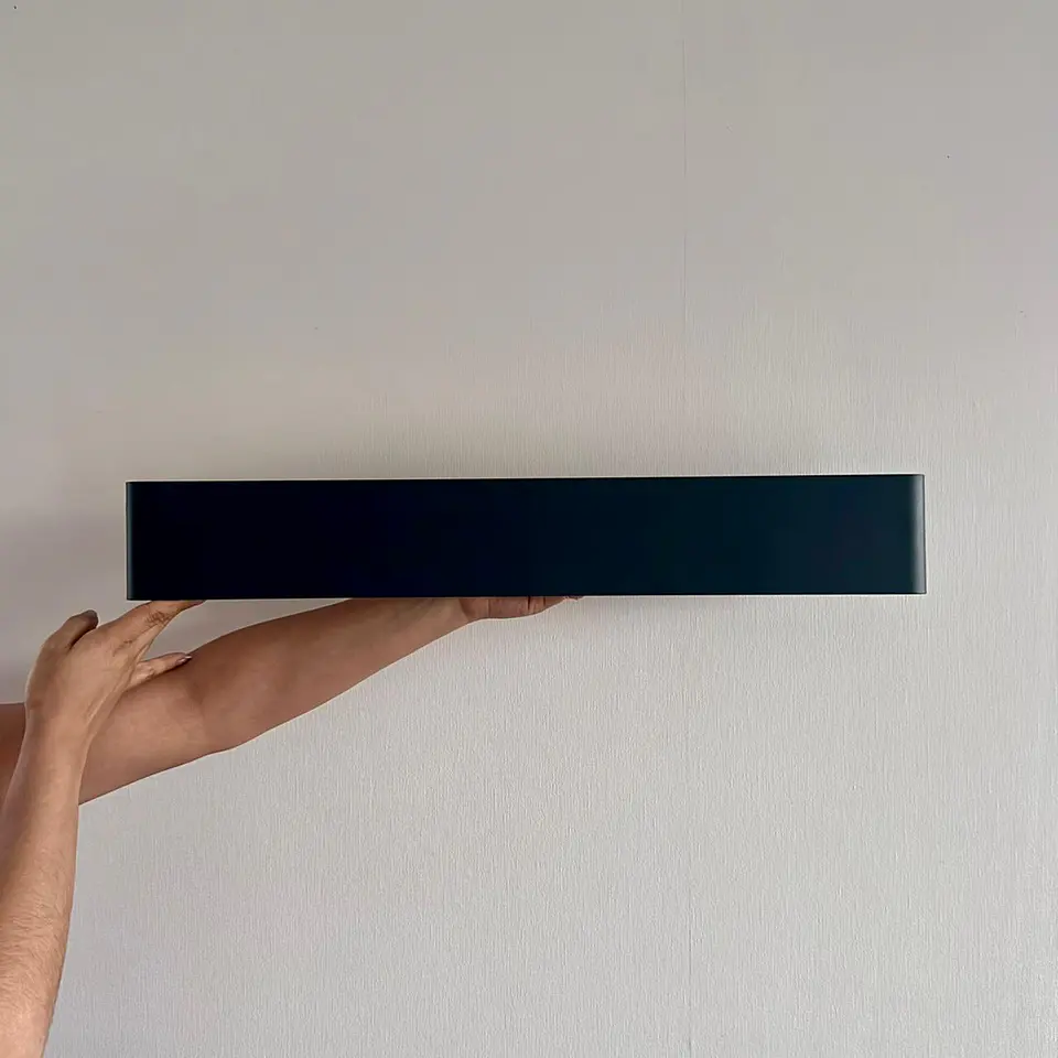 APLIQUE DE PARED NEGRO 61CM BLANCO CÁLIDO 2