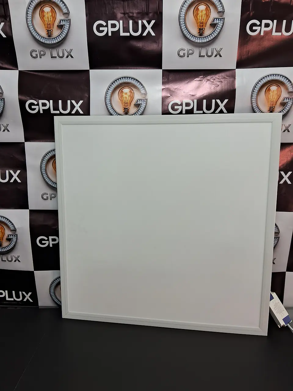 LAMPARA LED EMBUTIDA 60X60 BLANCO FRÍO 1