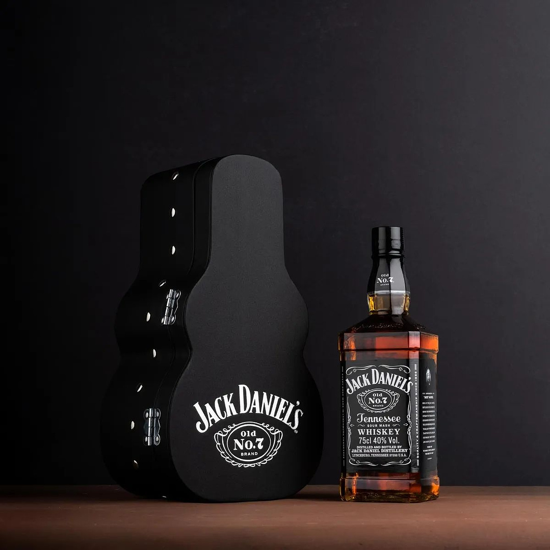 Pack Whisky Jack Daniel's Old N°7 750cc + Estuche Guitarra 1