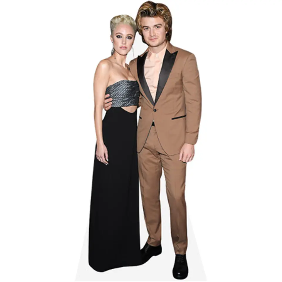 Joe Keery And Maika Monroe 1