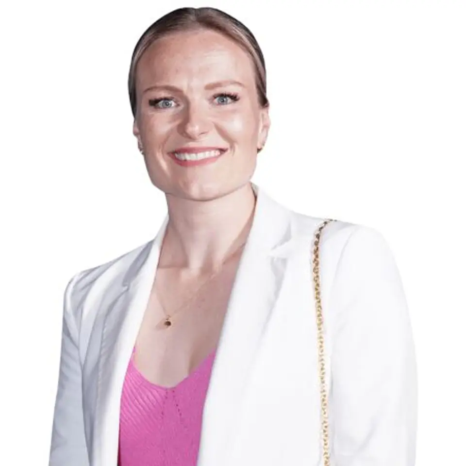 Hollie Pearne Webb (Blazer) 1
