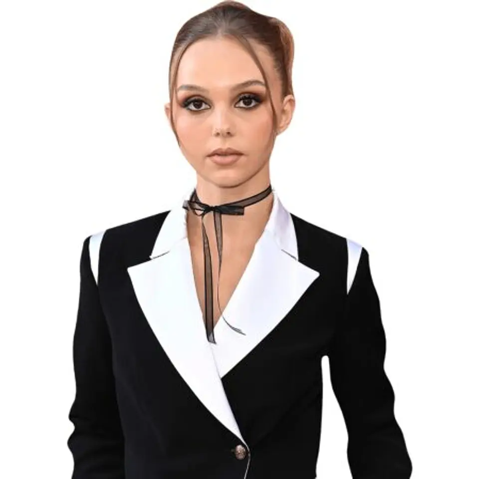 Savannah Lee Nassif (Suit) 1