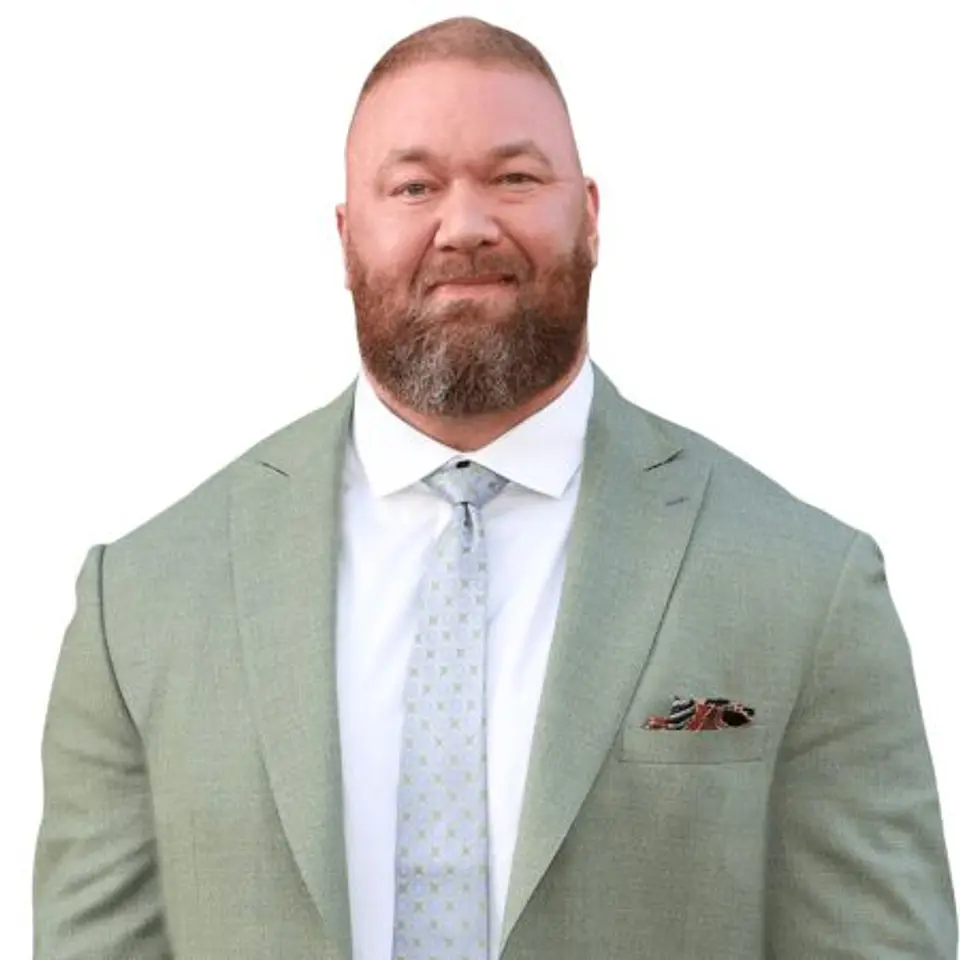 Hafthor Bjornsson (Green Suit) 1