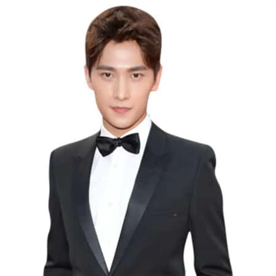 Yang Yang (Bow Tie) 1