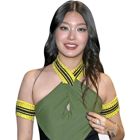 Yoonchae Jeung (Shorts)