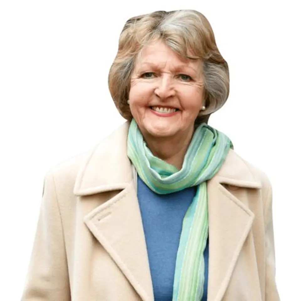 Penelope Keith (Coat) 1