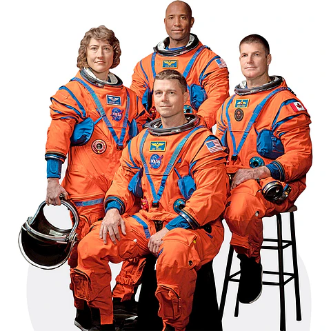 NASA - Christina Koch, Reid Wiseman, Victor Glover Y Jeremy Hansen