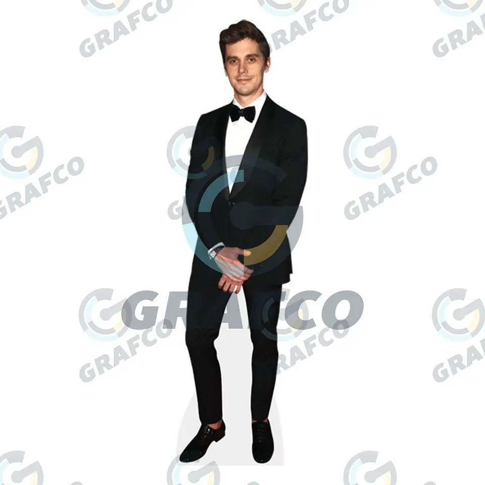 Antoni Porowski 1