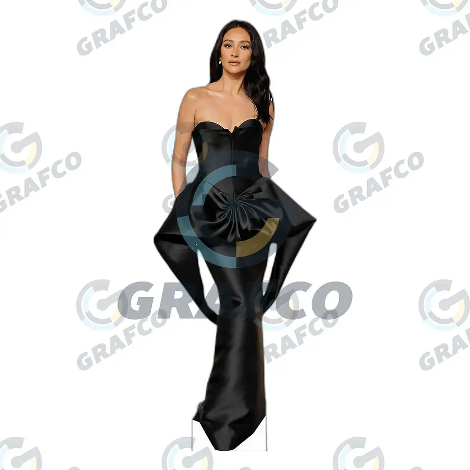 Corton Shay Mitchell 1