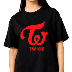 Polera Twice Oversize Logo Rojo Mujer Música - Grafimax