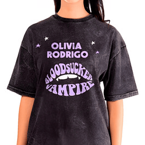 Polera Olivia Rodrigo Vampire Jeans Desgastada Grafimax