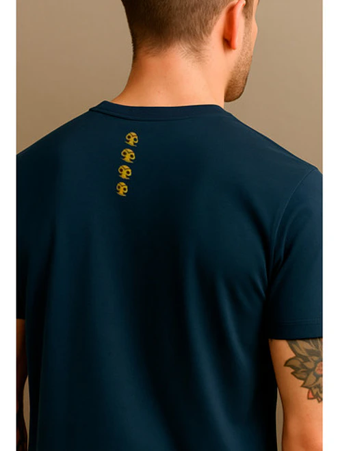 Polera Universidad De Chile Logos Dorados Futbol Grafimax 2