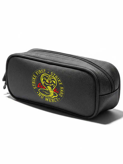 Estuche Lápices Cierre Metálico Cobra Kai No Mercy Grafimax 1