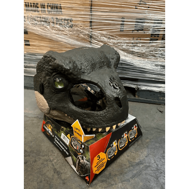 JURASSIC WORLD MASCARA PARA JUEGO DE IMITACIÓN DE T REX 1