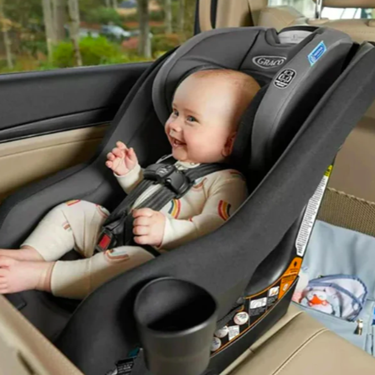 GRACO - SILLA DE AUTO CONVERTIBLE CONTENDER GO SARA 3