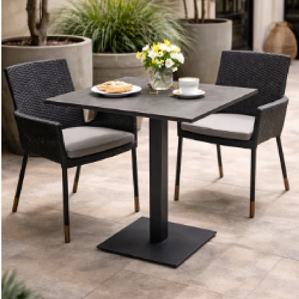 MESA NEREA CUADRADA (70x70x75 cm) 1