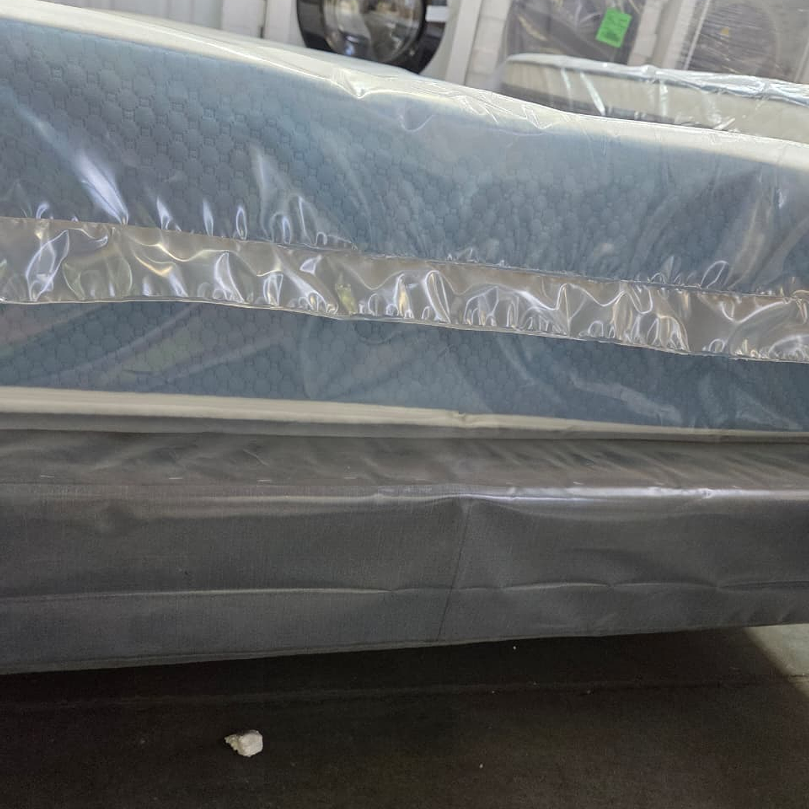 CAMA EUROPEA EXCELLENCE 1 PLAZA / SUCIO LEVE - EMBALAJE DAÑADO 8