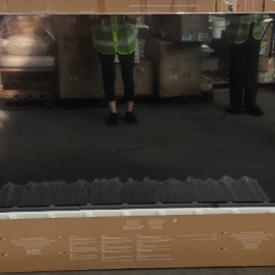 SMART TV 85'' UHD 4K C8K GAMER / EMBALAJE DAÑADO 6