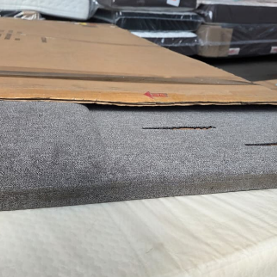 RESPALDO KING TAMESIS / SUCIO LEVE - EMBALAJE DAÑADO 3