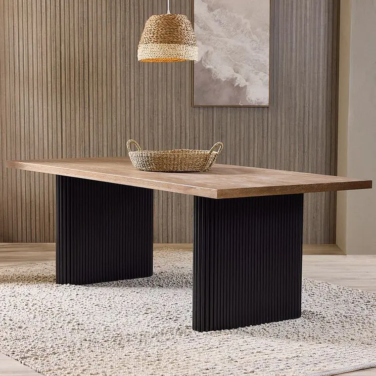 MESA COMEDOR ISMA 100X220 CM / PEQUENO PIQUETE EN EL BORDE DE LAS PATAS - EMBALAJE DAÑADO 1