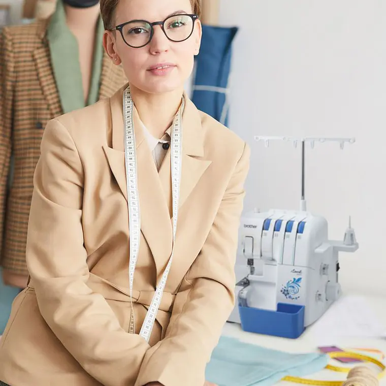 MÁQUINA OVERLOCK 3534D / EMBALAJE DAÑADO 10