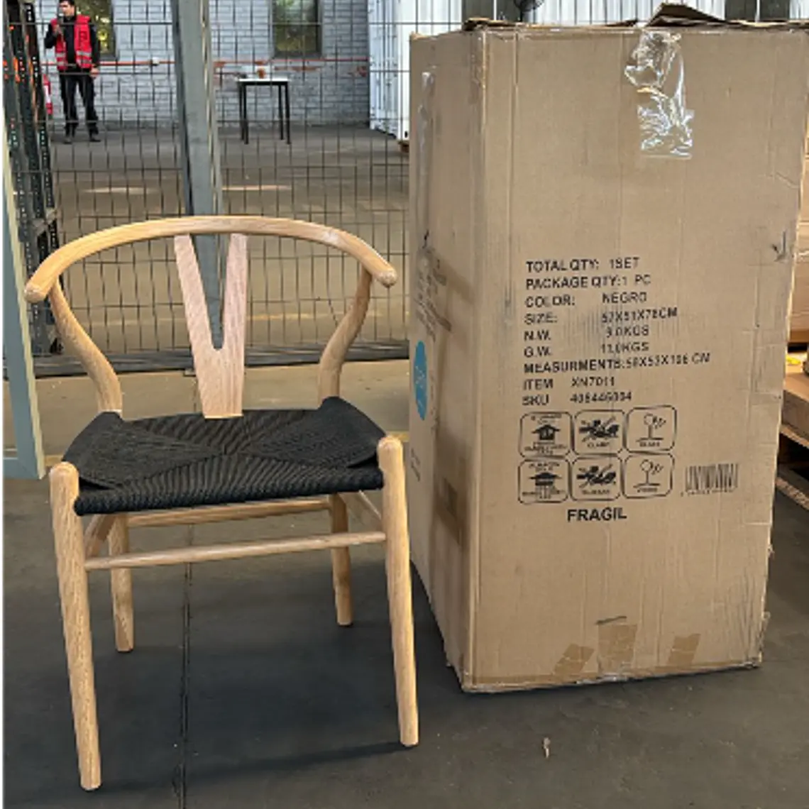 PAR DE SILLAS DE COMEDOR DOMS / EMBALAJE DAÑADO 7