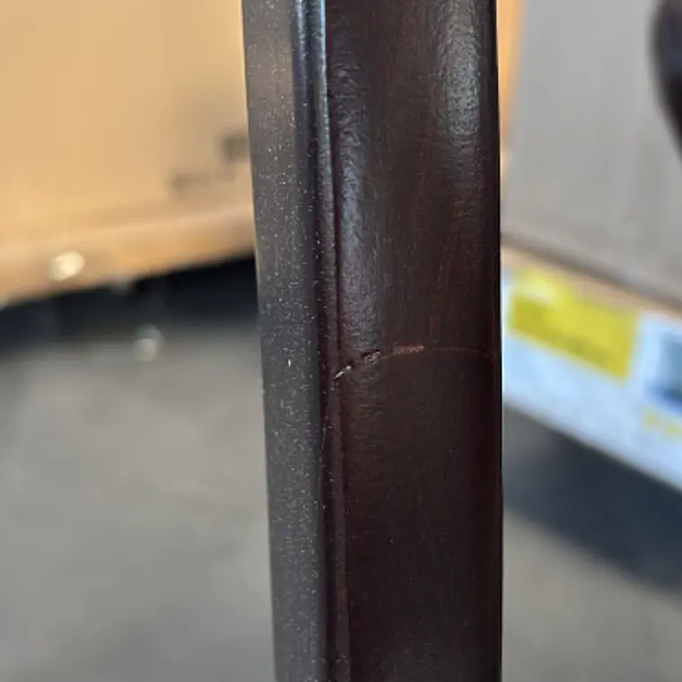 PAR SILLA NEW MALAGA CHOCOLATE / PIQUETE EN LA PARTE INFERIOR DE LA SILLA - EMBALAJE DAÑADO 7