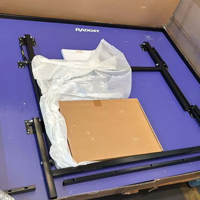 MESA DE PING PONG 2 POSICIONES AZUL / RAYADO LEVE - SUCIO FACIL DE QUITAR - EMBALAJE DANADO 10