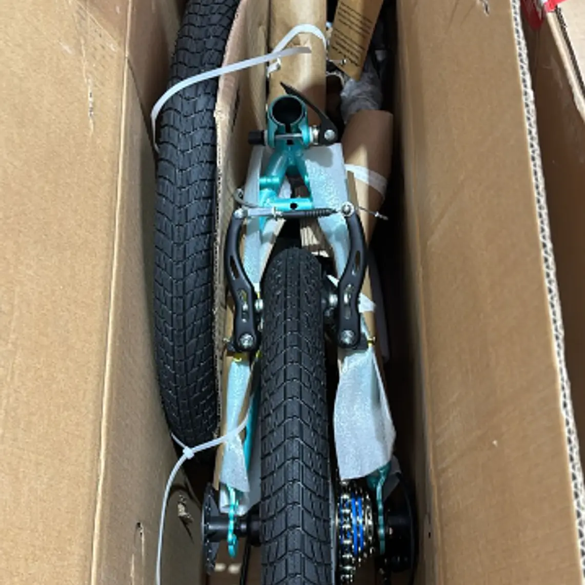 BICICLETA INFANTIL MONTANA ARO 20' NIÑA / ABOLLADURA CANASTO 8