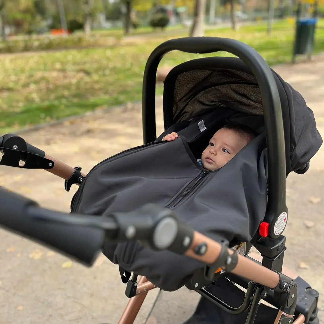 CUBRE HUEVO IMPERMEABLE NEGRO 3