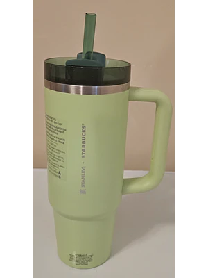 TUMBLER DE ACERO STANLEY VERDE PISTACHO 30 OZ (≈ 887 ML)