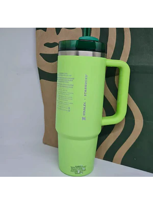 TUMBLER DE ACERO STANLEY VERDE LIMA 30 OZ (≈ 887 ML)